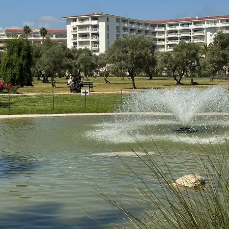 Apartment Near The And Pool *